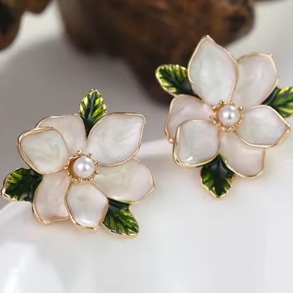 Vintage Design Sweet Flower/Alloy Pearl Enamel Camellia Stud Earrings. - Picture 5 of 14